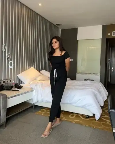 Call Girls Pandariya Cash On Delivery