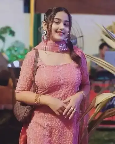 Call Girls Pandariya Cash On Delivery